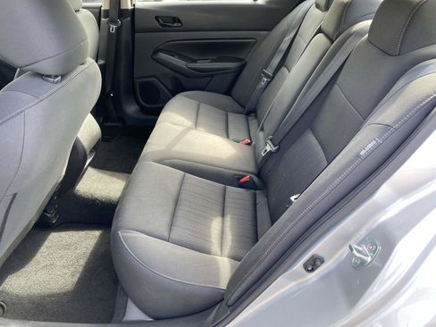 Used 2024 Nissan Altima 2.5 SV image 8