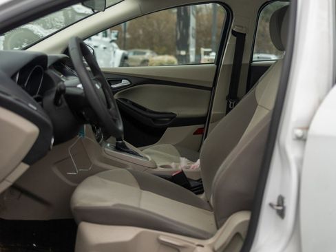 Used 2013 Ford Focus SE image 22