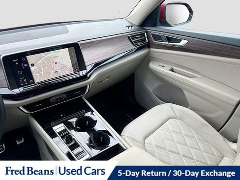 Used 2024 Volkswagen Atlas SEL Premium R-Line image 25