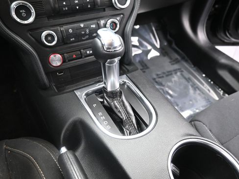 Used 2018 Ford Mustang Coupe image 16