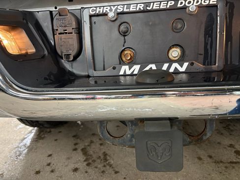 Used 2019 RAM 1500 Express image 10