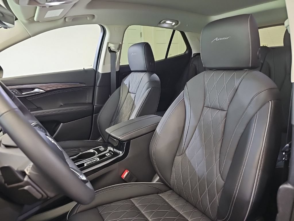 Used 2023 Buick Envision Avenir AWD/4WD image 16
