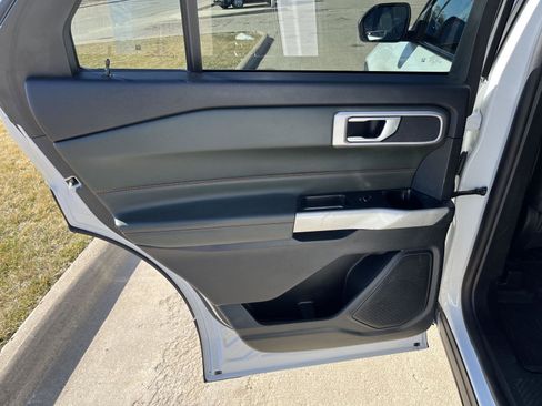 Used 2022 Ford Explorer Timberline image 9