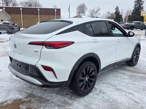 Used 2024 Buick Envista Sport Touring w/ Convenience I Package image 22