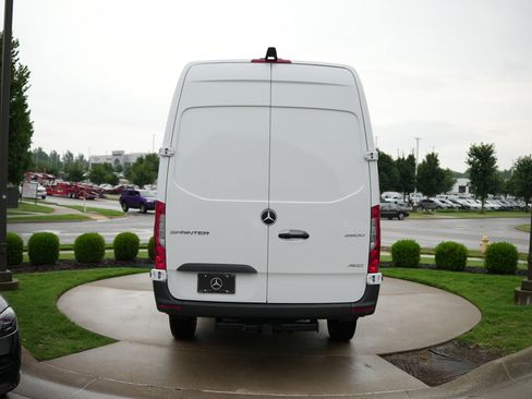 New 2025 Mercedes-Benz Sprinter 2500 image 6