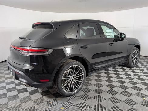 Certified 2026 Porsche Macan AWD/4WD image 7