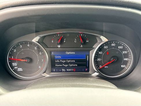 Used 2023 GMC Acadia SLT image 13