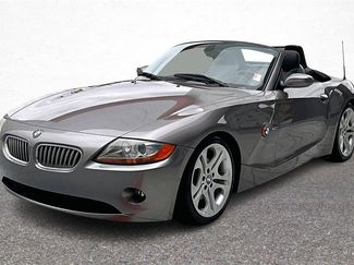Used 2003 BMW Z4 3.0i video 4