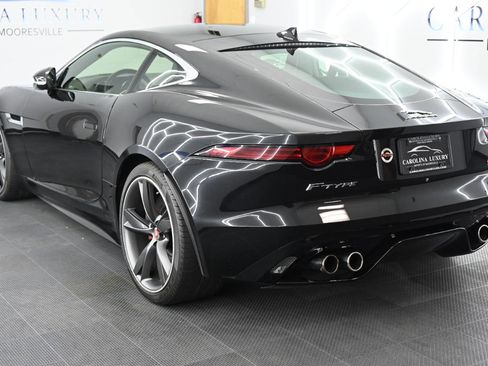 Used 2019 Jaguar F-TYPE R AWD/4WD image 2
