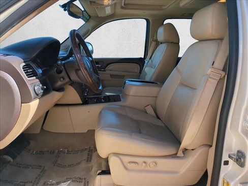 Used 2014 GMC Yukon Denali image 17