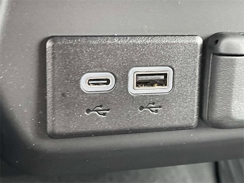 Used 2025 Chevrolet Silverado 1500 W/T w/ WT Value Package image 26