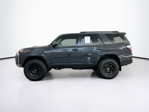 Used 2024 Toyota 4Runner TRD Off-Road Premium w/ Moonroof Package AWD/4WD image 4