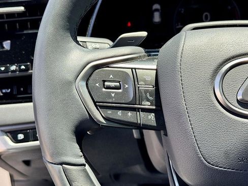 Used 2023 Lexus RX 350 Premium image 25