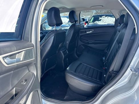 Used 2024 Ford Edge SEL w/ Convenience Package image 16