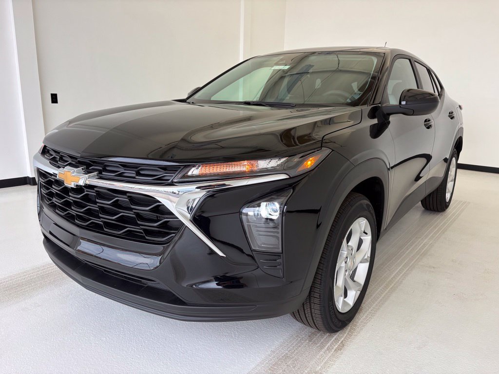 New 2026 Chevrolet Trax LS w/ LS Convenience Package FWD image 15