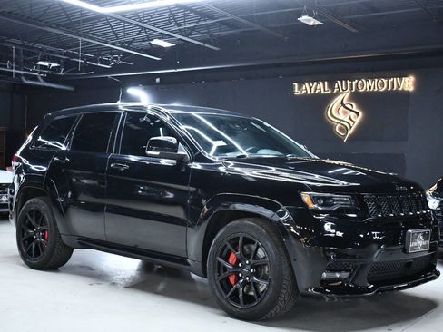 Used 2018 Jeep Grand Cherokee SRT image 1