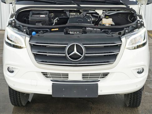 Used 2025 Mercedes-Benz Sprinter 3500 w/ Charging Package, Dashboard image 8