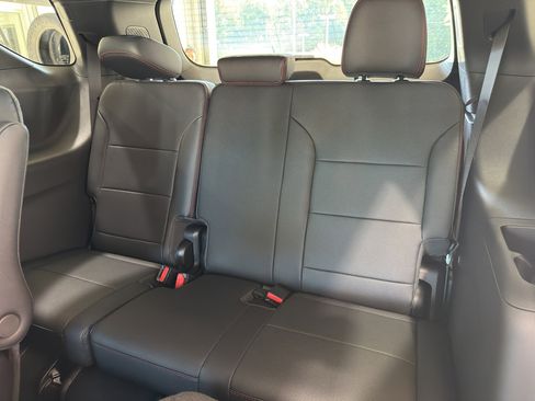 New 2026 Chevrolet Traverse RS w/ LPO, Floor Liner Package image 25
