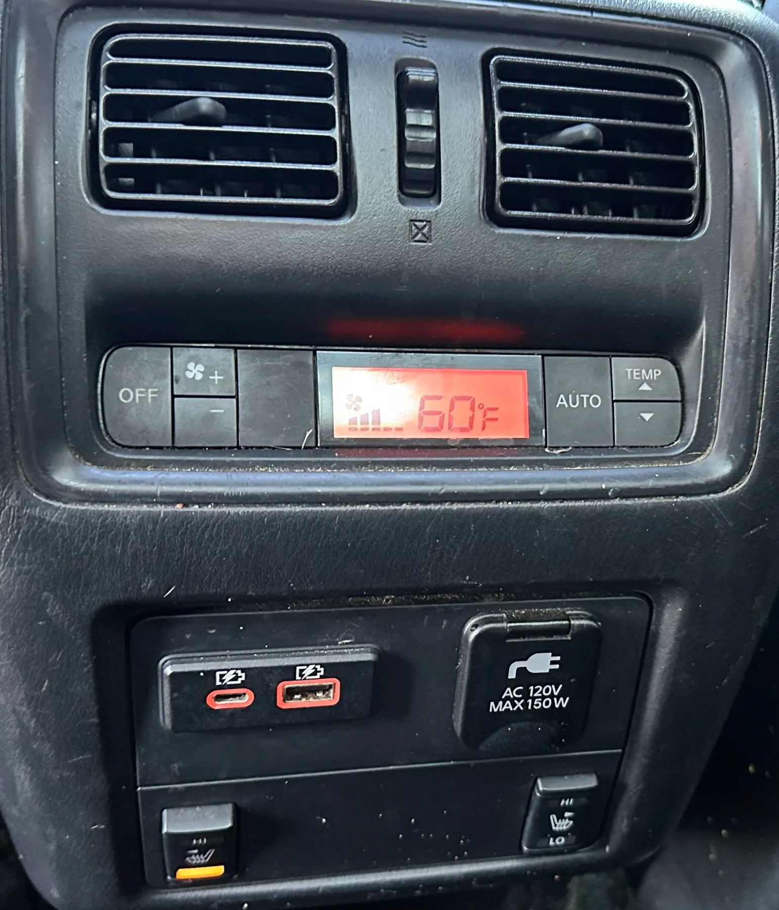 Used 2019 Nissan Pathfinder SL FWD image 12