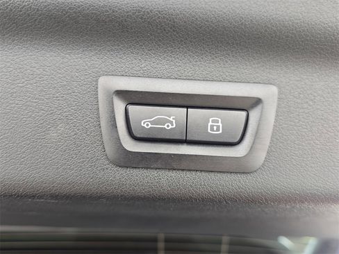 Used 2025 BMW X1 M35i w/ Premium Package image 16