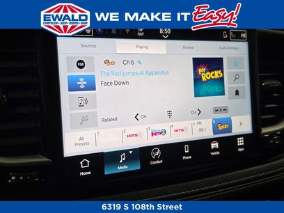 New 2026 Chrysler Pacifica Select