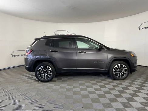 Used 2023 Jeep Compass Limited AWD/4WD image 9