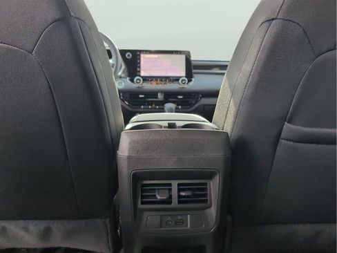 New 2026 GMC Canyon Elevation w/ Convenience Package image 15