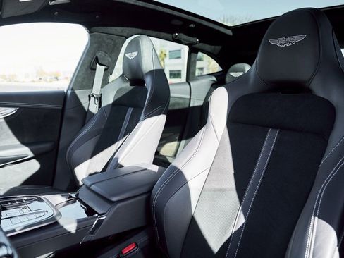 Used 2025 Aston Martin DBX 707 image 48