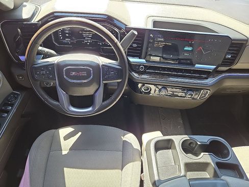 Used 2024 GMC Sierra 1500 SLE AWD/4WD image 18