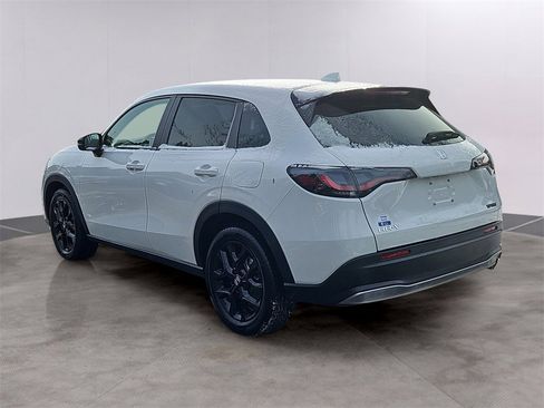 Certified 2024 Honda HR-V Sport image 6