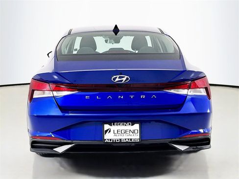 Used 2021 Hyundai Elantra SEL w/ Convenience Package image 6