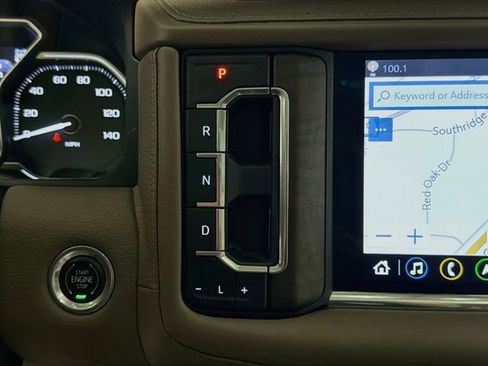 Certified 2021 GMC Yukon XL Denali w/ Denali Ultimate Package AWD/4WD image 16