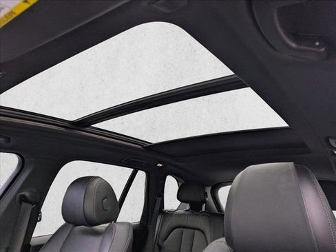 Used 2019 BMW X5 xDrive40i w/ M Sport Package image 17