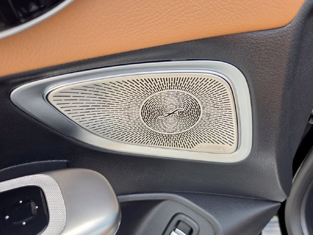 Used 2024 Mercedes-Benz CLE 300 4MATIC Cabriolet image 30
