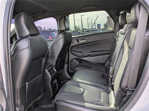 Used 2023 Ford Edge ST image 14