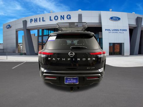 Used 2022 Nissan Pathfinder SV AWD/4WD image 4