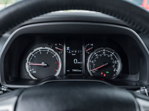 Used 2020 Toyota 4Runner Limited image 27