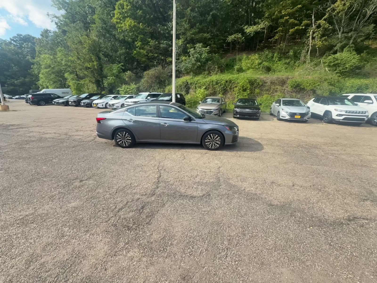 Used 2026 Nissan Altima 2.5 SV FWD image 14
