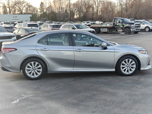 Used 2020 Toyota Camry LE w/ Cold Weather Package image 4