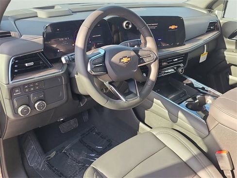 New 2026 Chevrolet Suburban LT w/ Comfort Package image 23