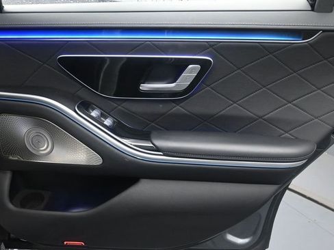 Used 2023 Mercedes-Benz S 500 4MATIC image 26