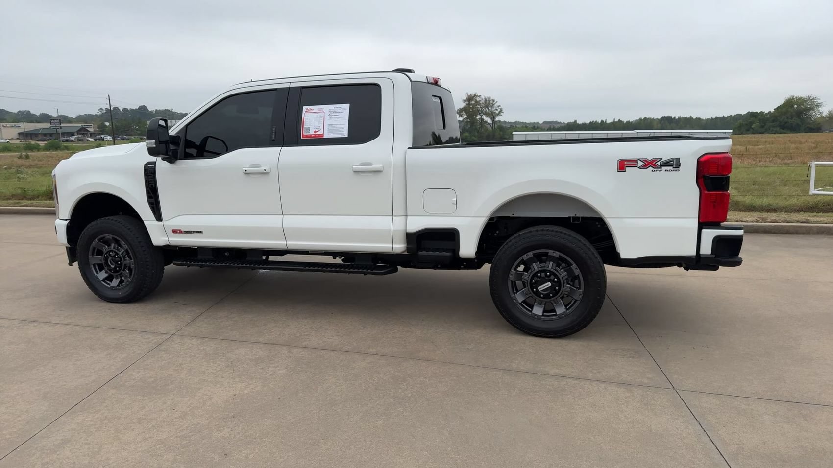 Used 2024 Ford F250 Lariat w/ Lariat Ultimate Package AWD/4WD image 5