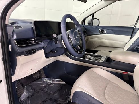 New 2026 Kia Carnival EX image 20