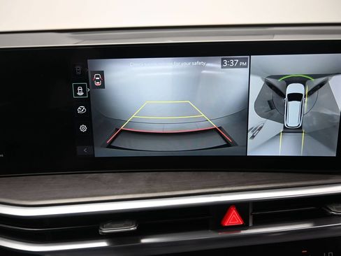Certified 2025 Kia Sorento SX Prestige AWD/4WD image 32