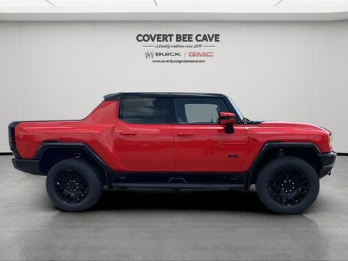 New 2025 GMC Hummer EV 2X w/ LPO, Dark Essentials Package image 23