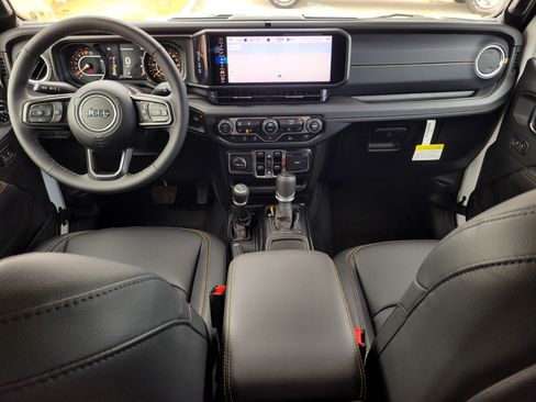 New 2025 Jeep Gladiator Sport image 12