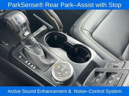 New 2025 Ford Bronco Badlands image 11