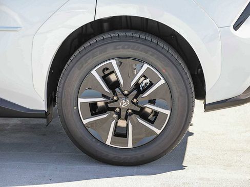 New 2026 Toyota bZ XLE Plus image 11