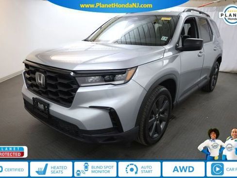 Certified 2024 Honda Pilot Sport image 1