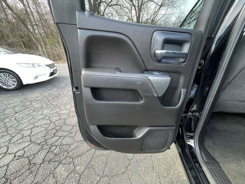 Used 2018 Chevrolet Silverado 1500 LT w/ All Star Edition image 18